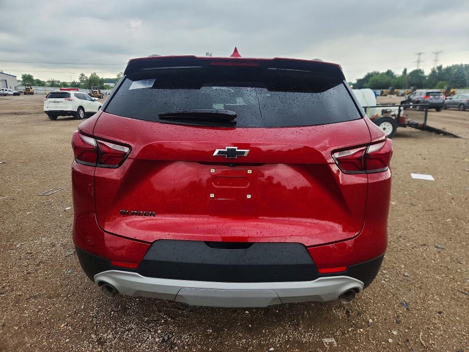 Photo 6 from auction – 2021 CHEVROLET BLAZER with VIN 3GNKBCRS4MS556312