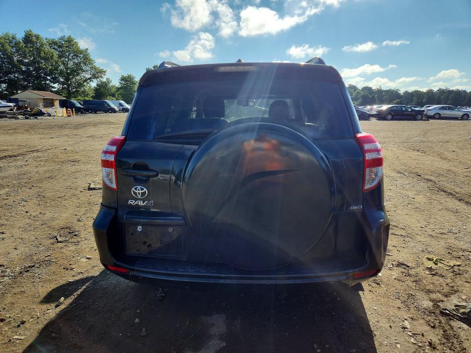 Photo 6 from auction – 2011 TOYOTA RAV4 with VIN JTMDK4DV7BD018032