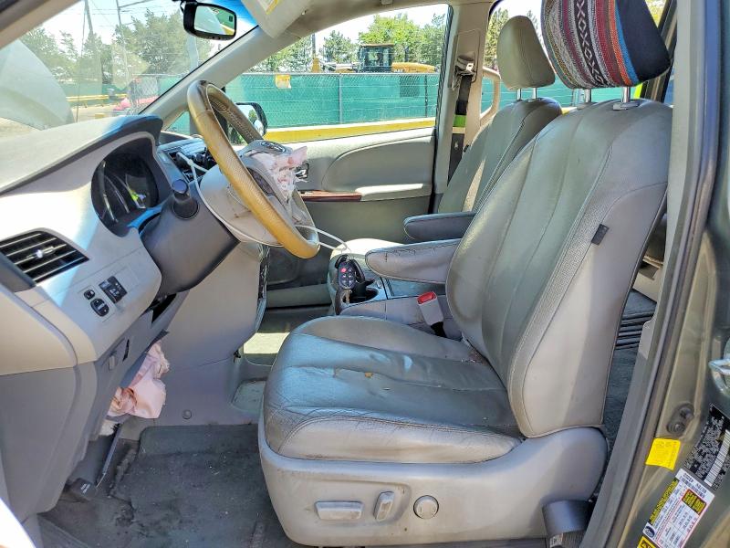 Photo 7 from auction – 2012 TOYOTA SIENNA with VIN 5TDYK3DC6CS246474