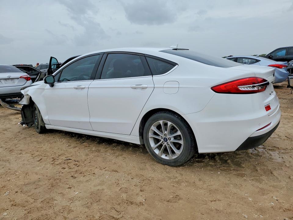 Photo 2 from auction – 2020 FORD FUSION with VIN 3FA6P0HD9LR249145