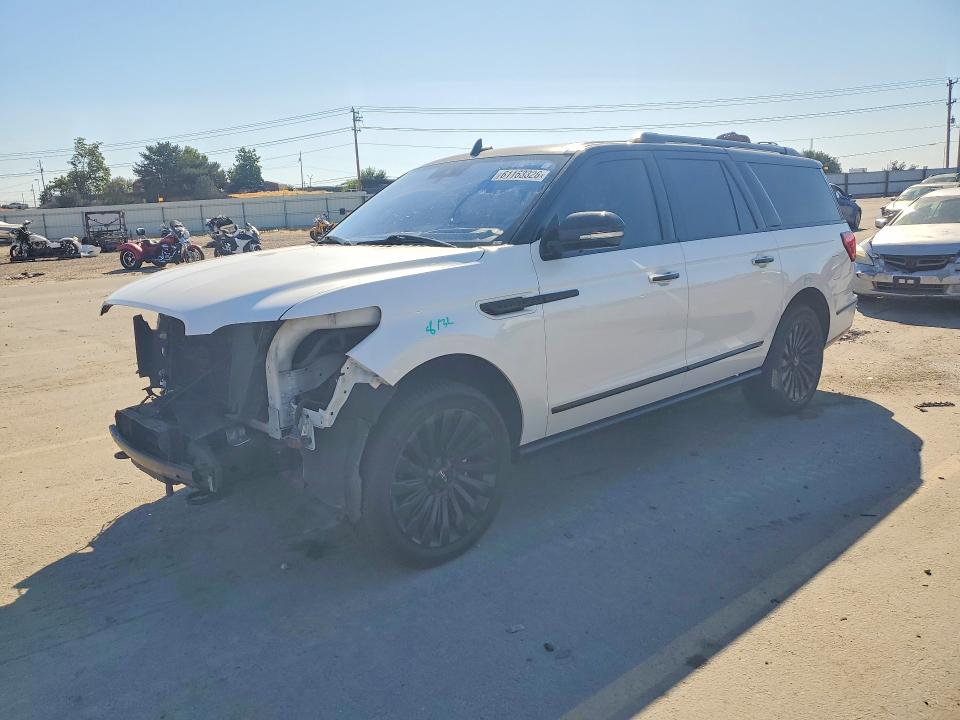 LINCOLN NAVIGATOR 2018 with VIN 5LMJJ3LTXJEL08766 - Photo from auction