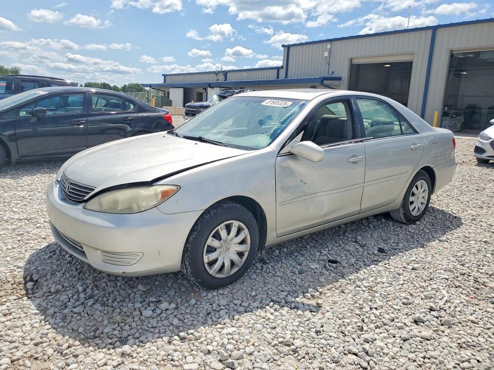 TOYOTA CAMRY 2005 with VIN 4T1BE32K45U578589 - Photo from auction