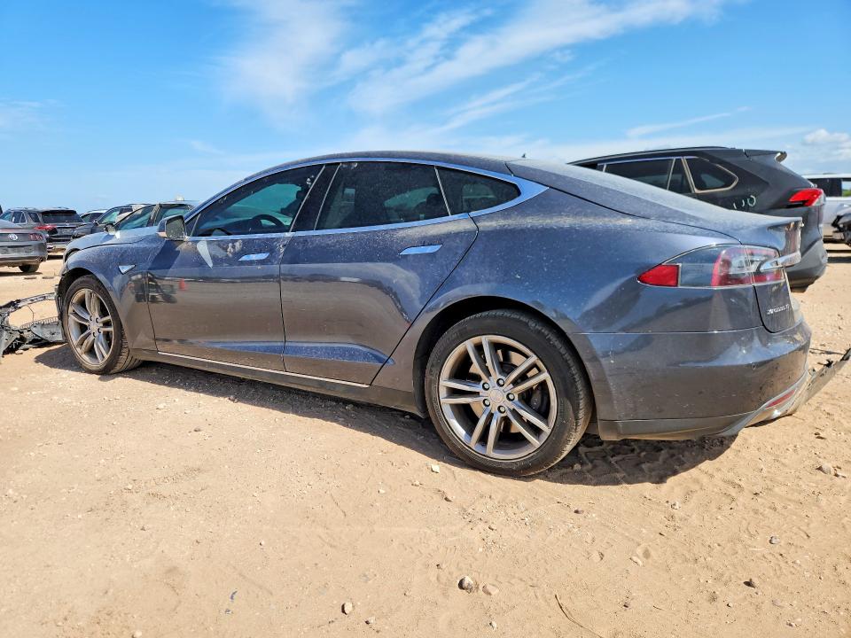 Photo 2 from auction – 2014 TESLA MODEL S with VIN 5YJSA1H16EFP53355