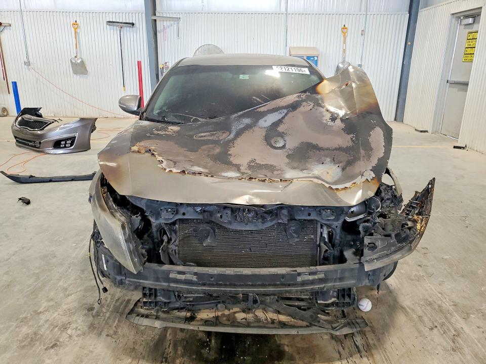 Photo 5 from auction – 2015 KIA OPTIMA with VIN 5XXGM4A71FG385937