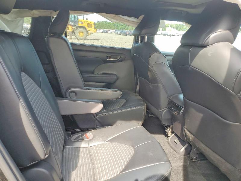 Photo 11 from auction – 2022 TOYOTA HIGHLANDER with VIN 5TDLZRBH7NS235512