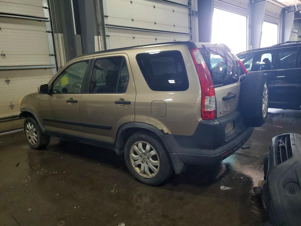 Photo 2 from auction – 2005 HONDA CR-V with VIN JHLRD78815C039753