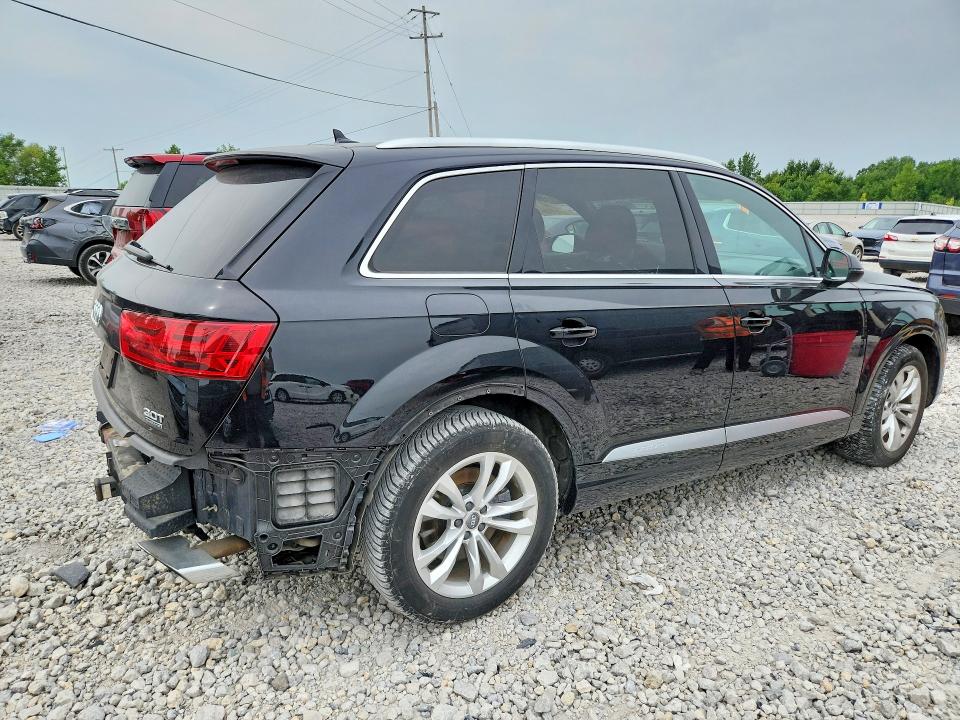 Photo 3 from auction – 2018 AUDI Q7 with VIN WA1LAAF78JD009540