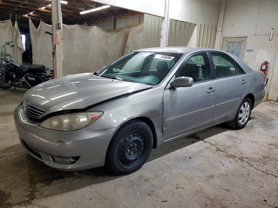 TOYOTA CAMRY 2005 with VIN 4T1BE30K85U556274 - Photo from auction