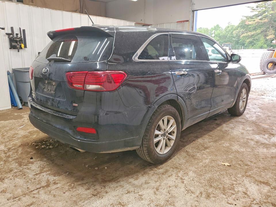 Photo 3 from auction – 2019 KIA SORENTO with VIN 5XYPGDA34KG564211