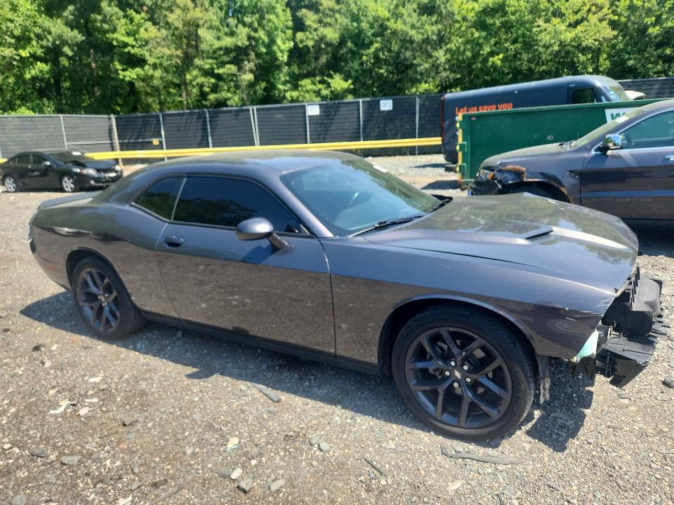 Photo 4 from auction – 2022 DODGE CHALLENGER with VIN 2C3CDZAG3NH258022