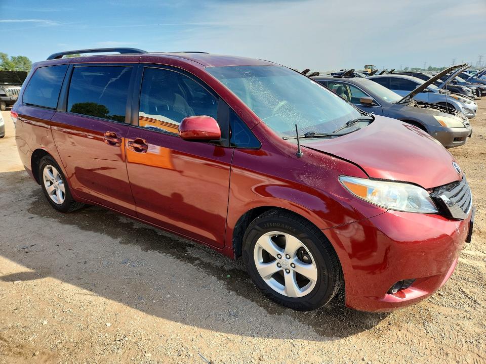 Zdjęcie 4 z aukcji – 2011 TOYOTA SIENNA z VIN 5TDKK3DC1BS088422