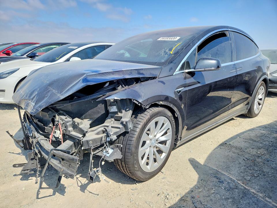 TESLA MODEL X 2018 with VIN 5YJXCAE22JF126630 - Photo from auction