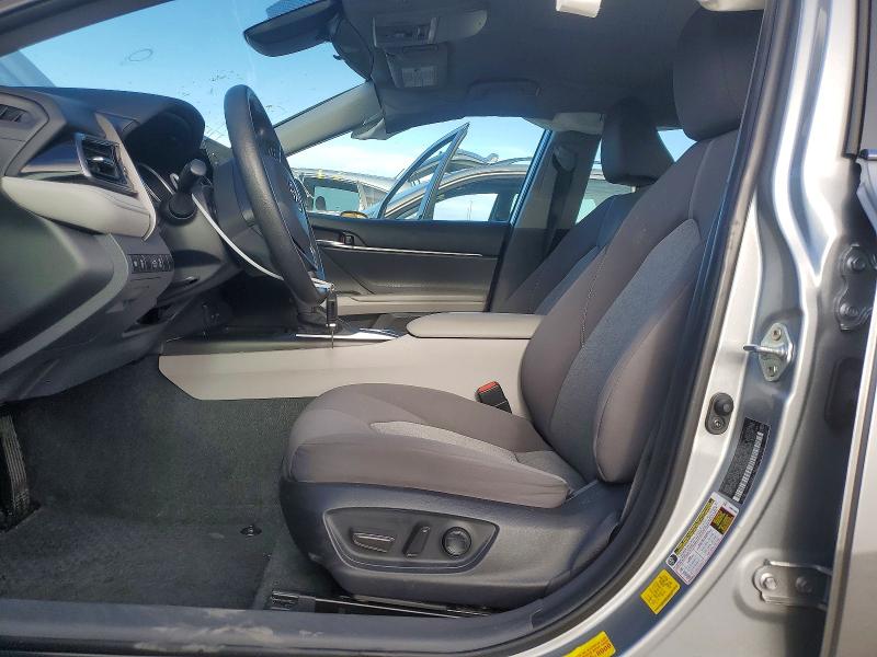 Photo 7 from auction – 2022 TOYOTA CAMRY with VIN 4T1C11AK0NU064163