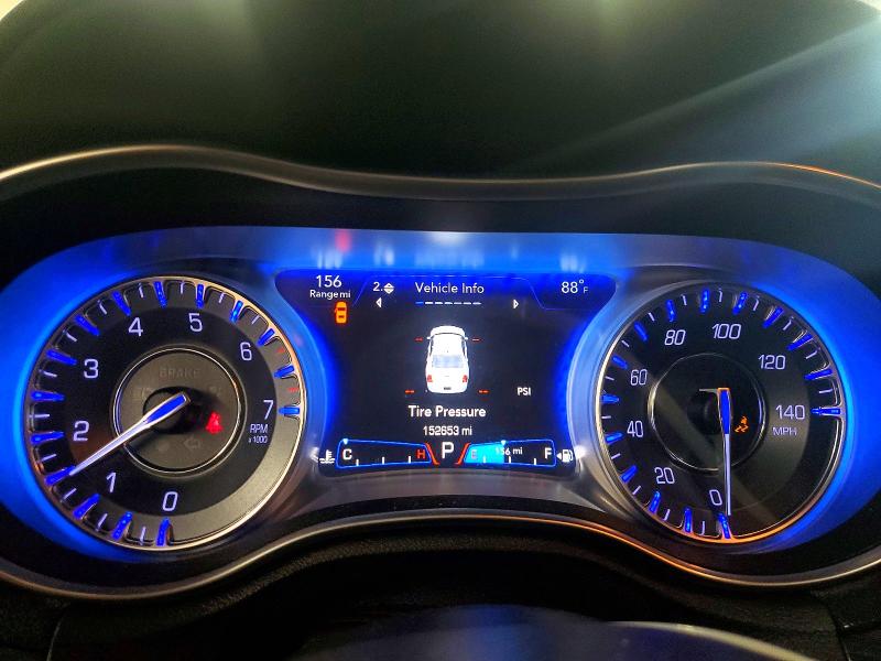Photo 9 from auction – 2017 CHRYSLER 300 with VIN 2C3CCAAG4HH653531