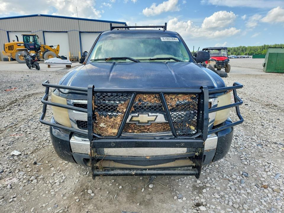 Photo 5 from auction – 2008 CHEVROLET SILVERADO with VIN 1GCEK19058Z211095