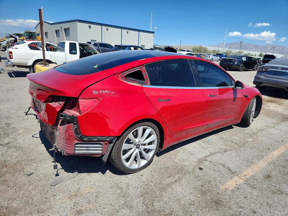 Photo 3 from auction – 2019 TESLA MODEL 3 with VIN 5YJ3E1EB7KF389738