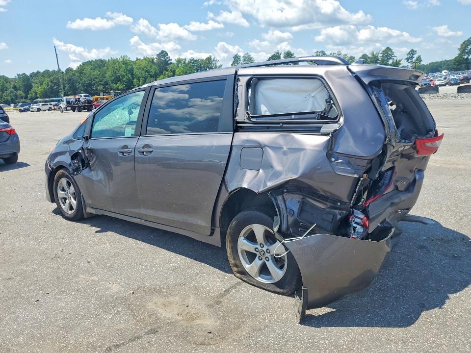 Photo 2 from auction – 2020 TOYOTA SIENNA with VIN 5TDKZ3DCXLS081885