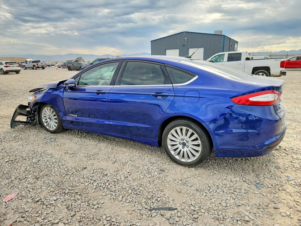 Photo 2 from auction – 2015 FORD FUSION with VIN 3FA6P0LU3FR185048
