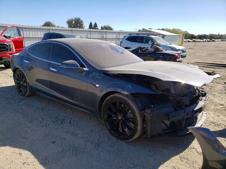 Photo 4 from auction – 2021 TESLA MODEL S with VIN 5YJSA1E26MF418222