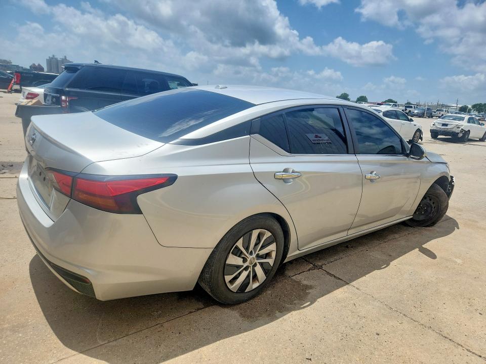 Снимка 3 от търг – 2020 NISSAN ALTIMA с VIN 1N4BL4BV0LC223261