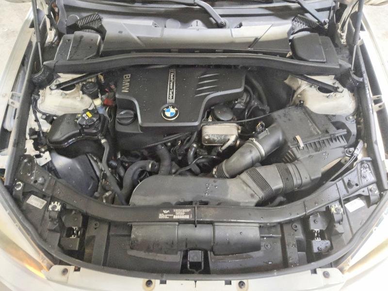 Photo 12 from auction – 2015 BMW X1 with VIN WBAVM1C57FV318150