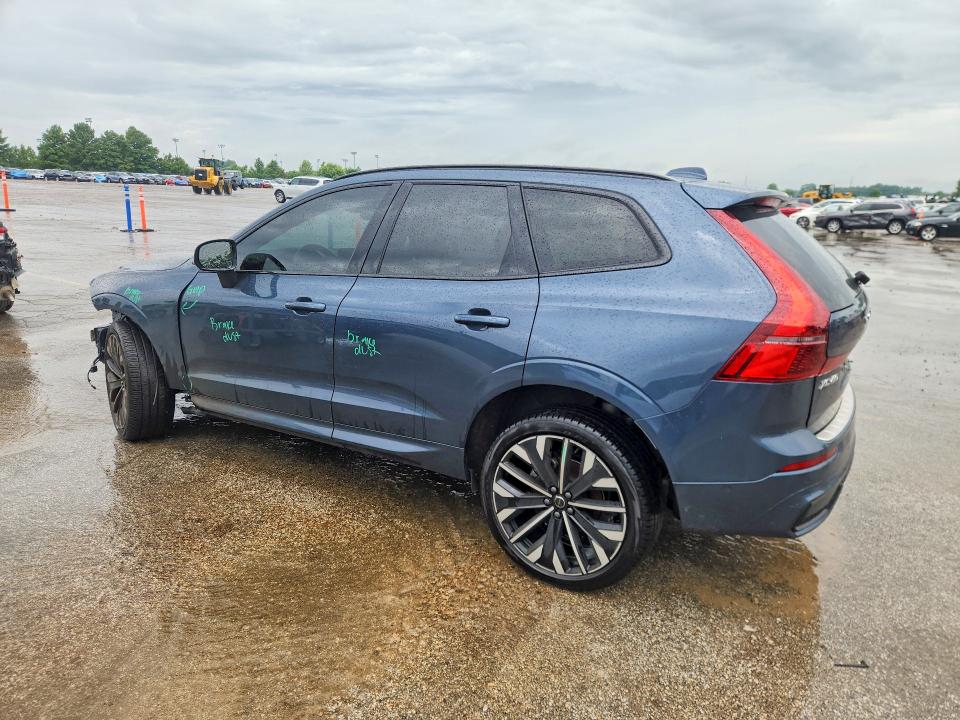 Photo 2 from auction – 2026 VOLVO XC60 with VIN YV4M12RM8T1417491