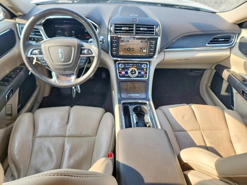 Photo 8 from auction – 2017 LINCOLN CONTINENTAL with VIN 1LN6L9RP9H5607434
