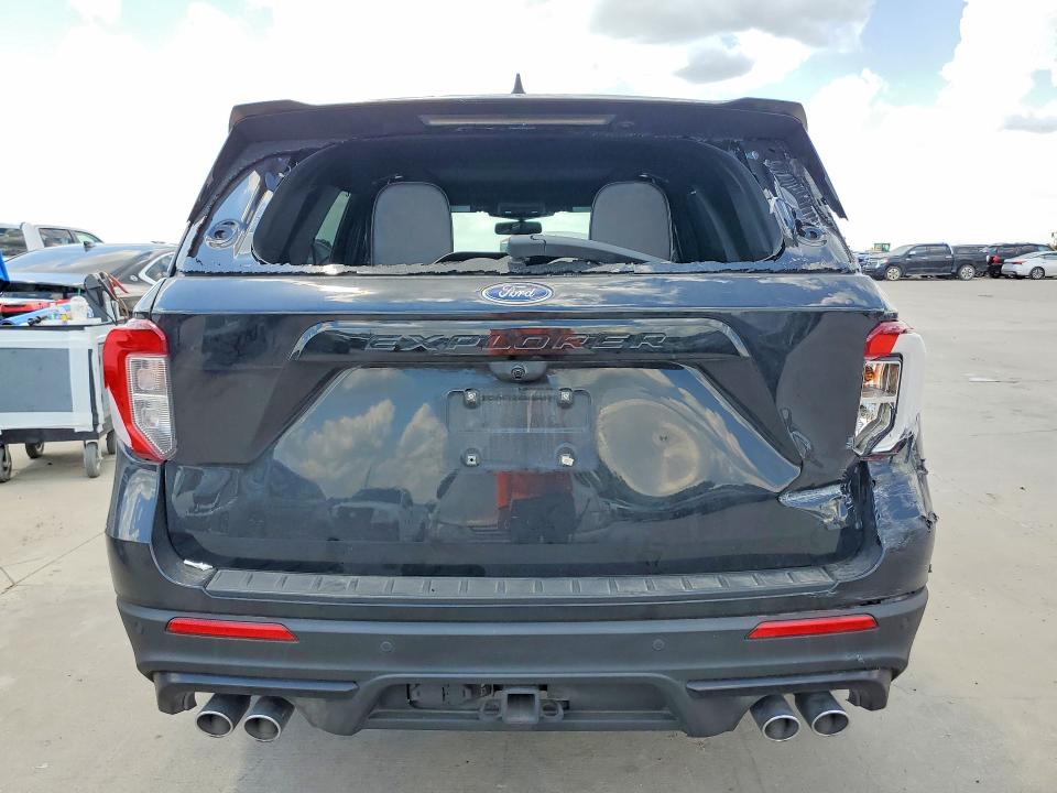 Photo 6 from auction – 2023 FORD EXPLORER with VIN 1FM5K8GC0PGA09082