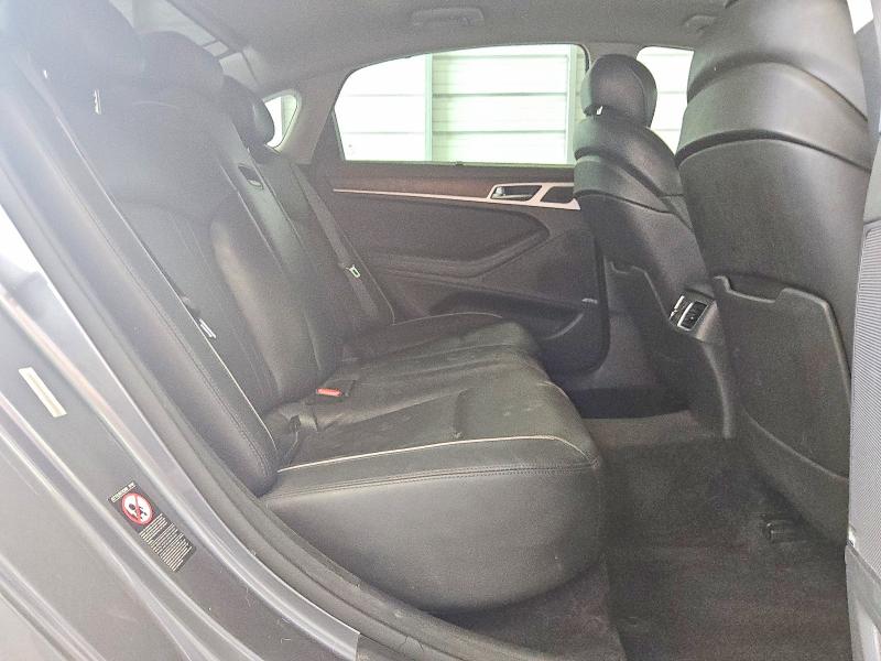 Photo 10 from auction – 2015 HYUNDAI GENESIS with VIN KMHGN4JF1FU062207