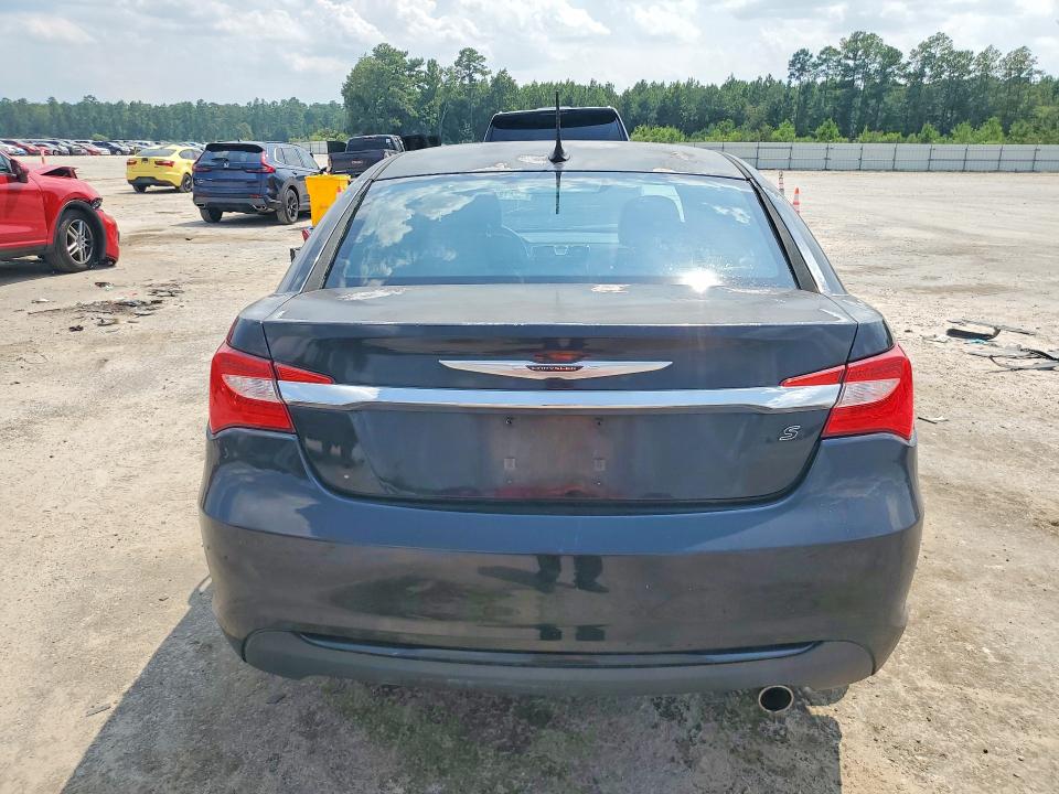 Photo 6 from auction – 2013 CHRYSLER 200 with VIN 1C3CCBBB7DN525410