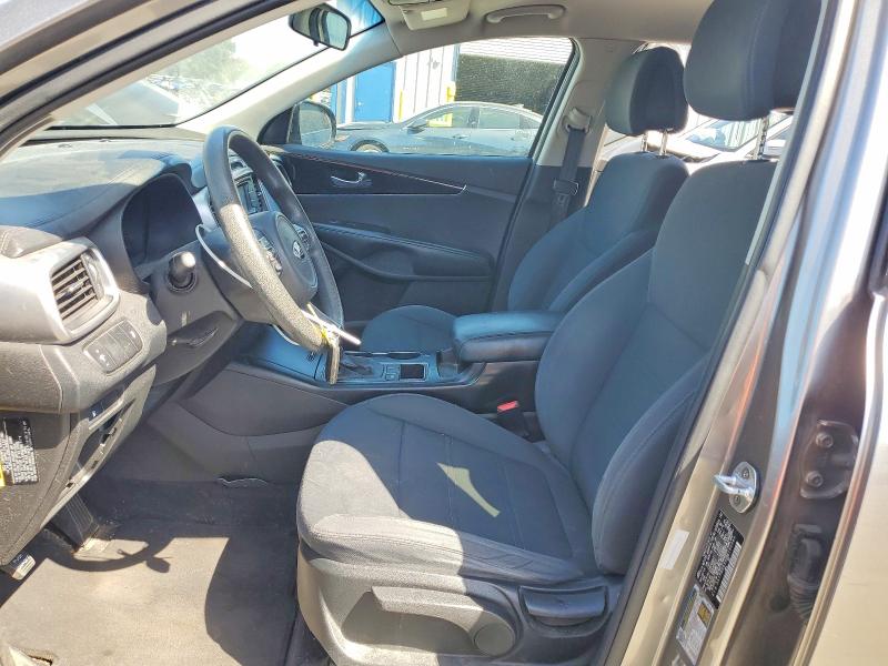 Photo 7 from auction – 2017 KIA SORENTO with VIN 5XYPG4A58HG196089