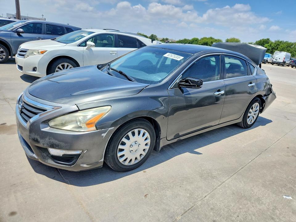 NISSAN ALTIMA 2015 with VIN 1N4AL3AP9FN385021 - Photo from auction