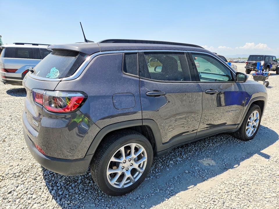 Photo 3 from auction – 2024 JEEP COMPASS with VIN 3C4NJDFN2RT151404