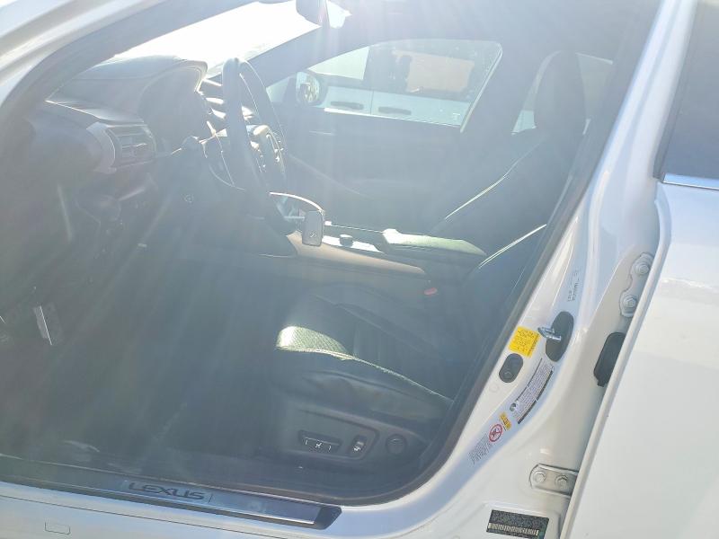Photo 7 from auction – 2018 LEXUS IS with VIN JTHBA1D20J5081320