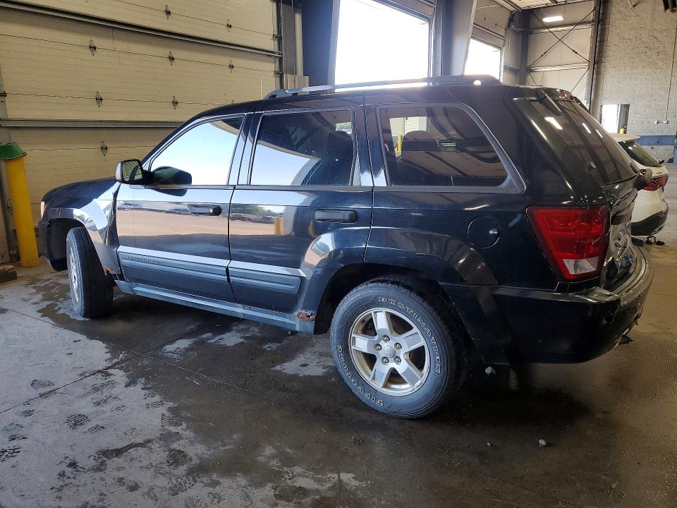 Photo 2 from auction – 2005 JEEP GRAND CHEROKEE with VIN 1J4GR48K05C711487