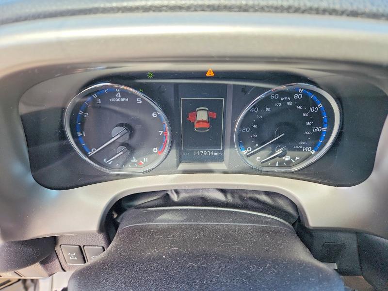 Photo 9 from auction – 2017 TOYOTA RAV4 with VIN 2T3DFREV3HW662087