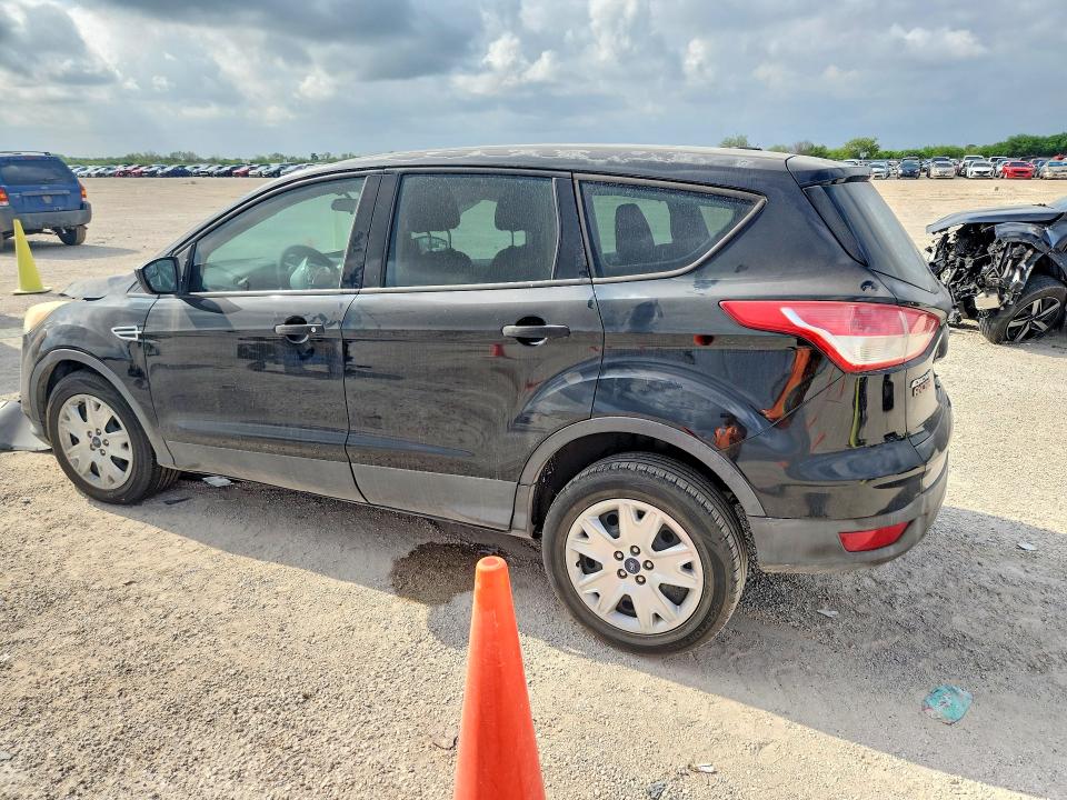 Photo 2 from auction – 2013 FORD ESCAPE with VIN 1FMCU0F70DUB81665