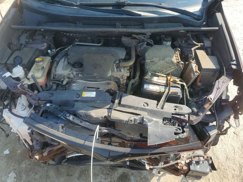Photo 12 from auction – 2018 TOYOTA RAV4 with VIN 2T3RFREV6JW797219