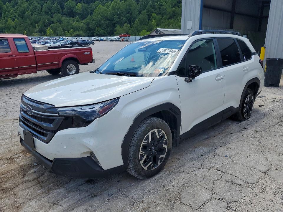SUBARU FORESTER 2025 with VIN JF2SLDBC9SH582832 - Photo from auction