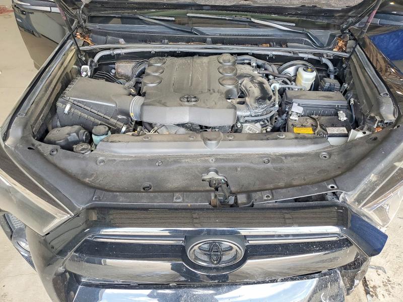 Photo 11 from auction – 2022 TOYOTA 4RUNNER with VIN JTEFU5JR6N5276021