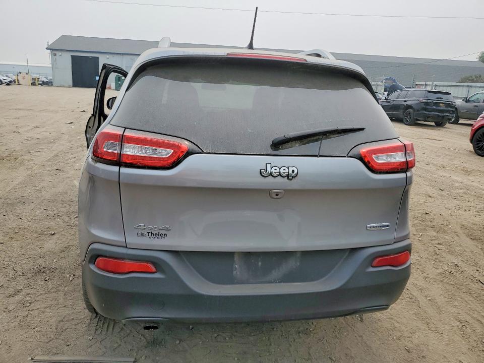 Photo 6 from auction – 2017 JEEP CHEROKEE with VIN 1C4PJMCBXHW633386