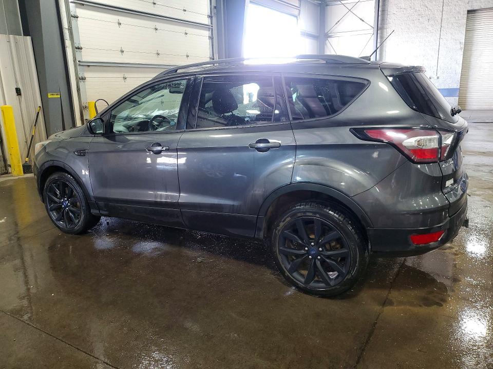 Photo 2 from auction – 2017 FORD ESCAPE with VIN 1FMCU9G92HUE47245