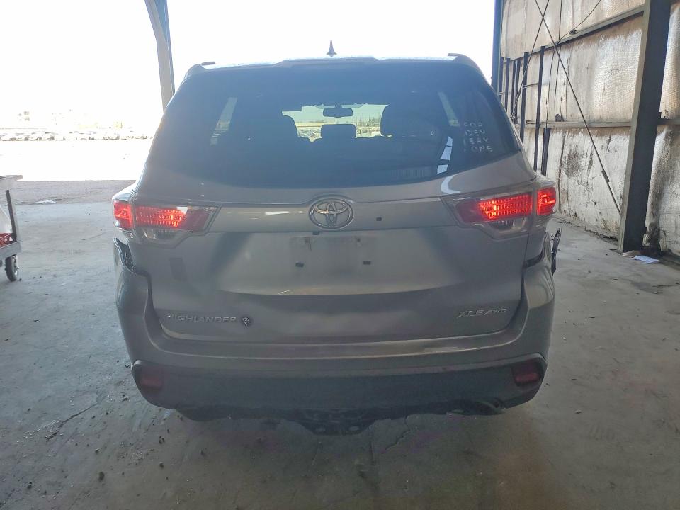 Photo 6 from auction – 2014 TOYOTA HIGHLANDER with VIN 5TDJKRFH4ES019641