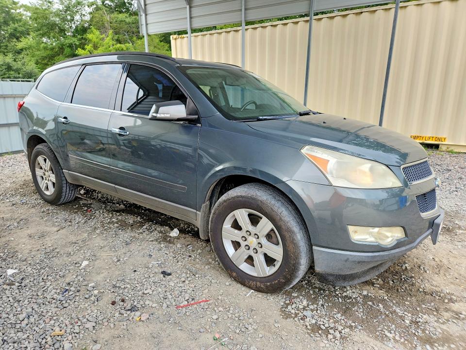 Photo 4 from auction – 2011 CHEVROLET TRAVERSE with VIN 1GNKRGED3BJ145766