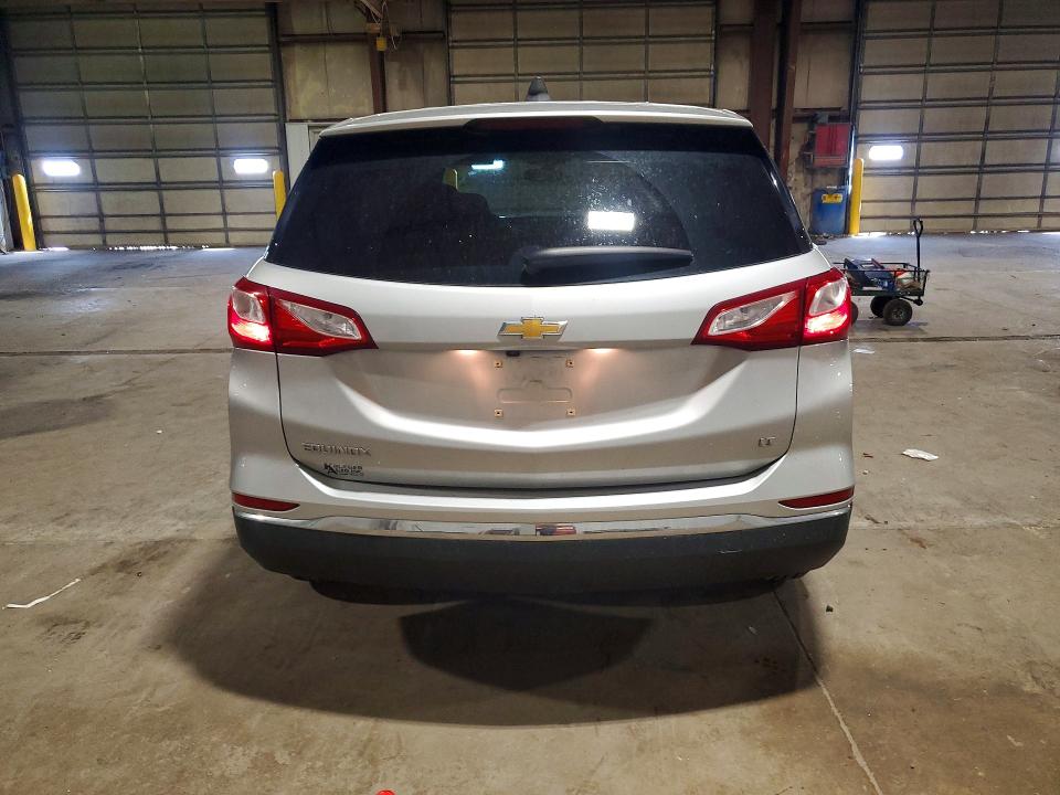 Photo 6 from auction – 2018 CHEVROLET EQUINOX with VIN 2GNAXJEV3J6126153