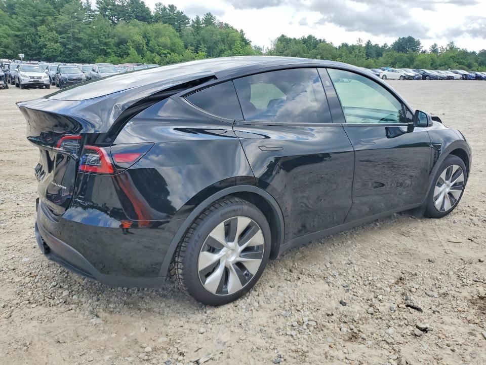 Zdjęcie 3 z aukcji – 2023 TESLA MODEL Y z VIN 7SAYGAEE5PF799958