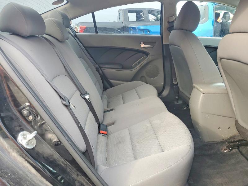 Photo 10 from auction – 2017 KIA FORTE with VIN 3KPFK4A72HE044432