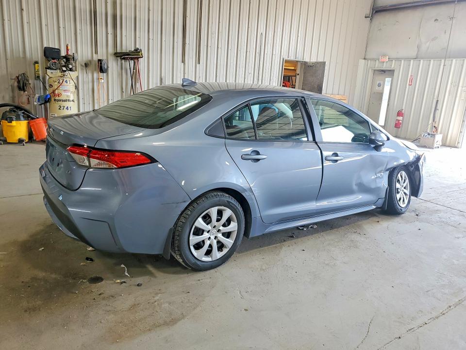 Photo 3 from auction – 2022 TOYOTA COROLLA with VIN 5YFEPMAE0NP302324