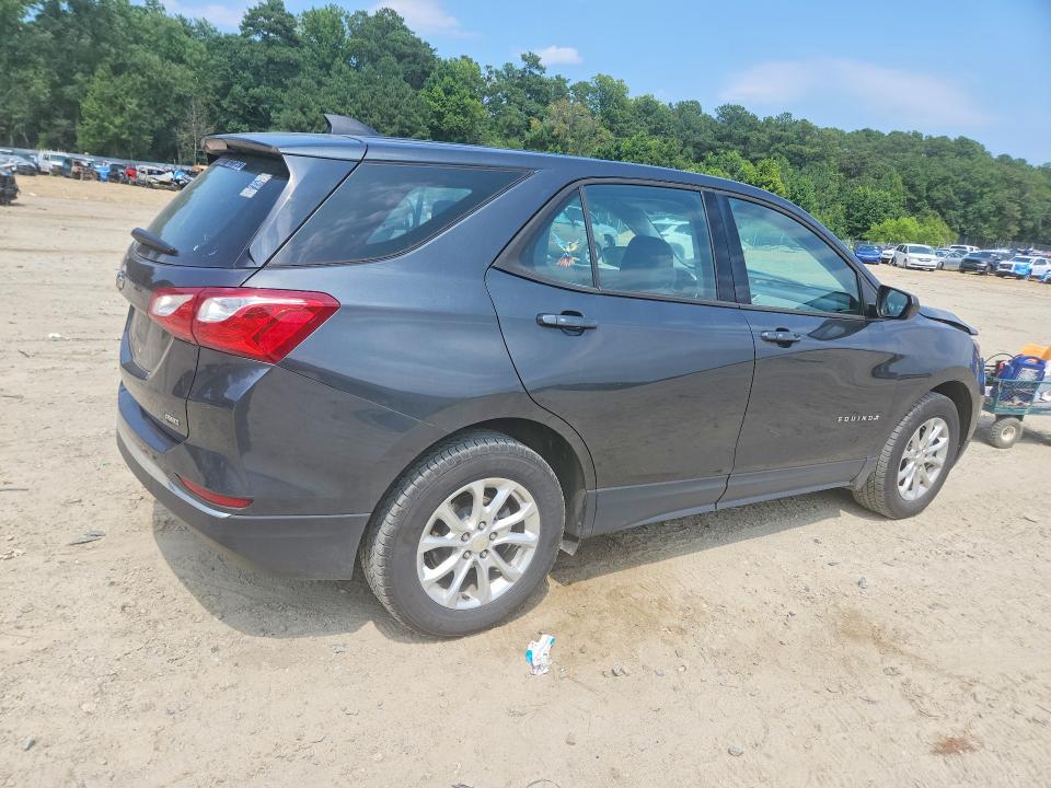 Photo 3 from auction – 2018 CHEVROLET EQUINOX with VIN 2GNAXREV8J6133310