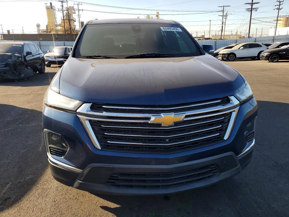 Photo 5 from auction – 2022 CHEVROLET TRAVERSE with VIN 1GNERGKW3NJ150263